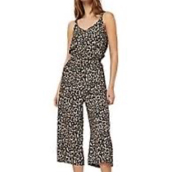 Vero Moda simply easy culotte leopard jumpsuit - Picture 3 of 6